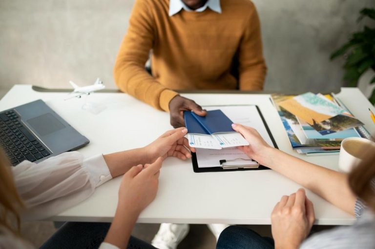 خطوات استخراج تأشيرة سياحية من السعودية | سفرتي الآن
